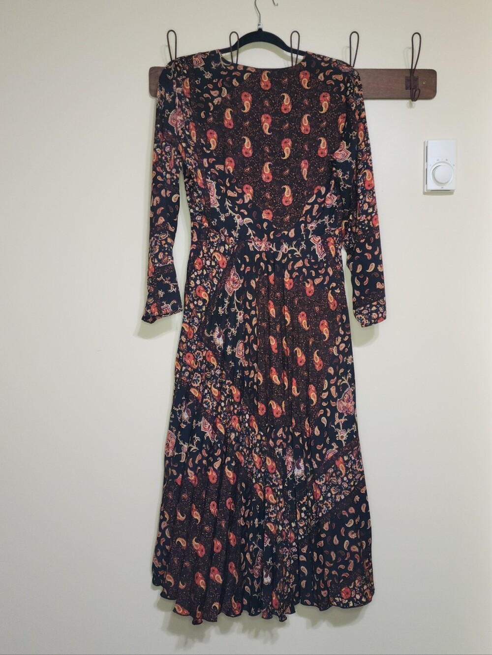 Mango MNG Maxi Dress Sz. Med Paisley Accordian Pleated Patchwork Long Sleeve - Picture 8 of 11